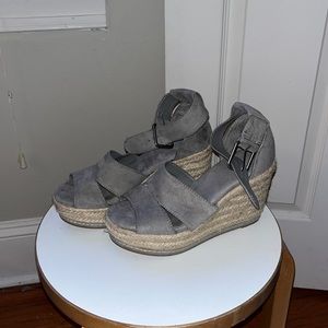 Espadrilles grey suede